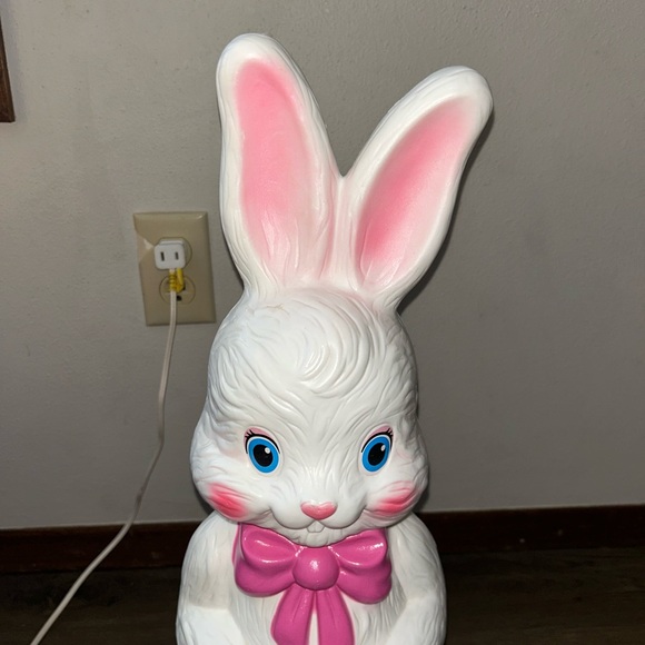 Empire Vintage 1995 Easter Bunny Blow Mold with Pink Bow and Basket 22” - Picture 3 of 9